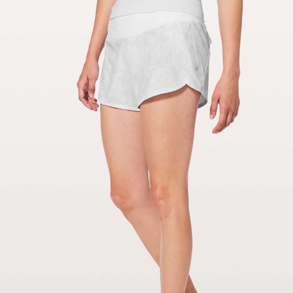 Lululemon Run Times Short II *4" Eternal Wave White / White